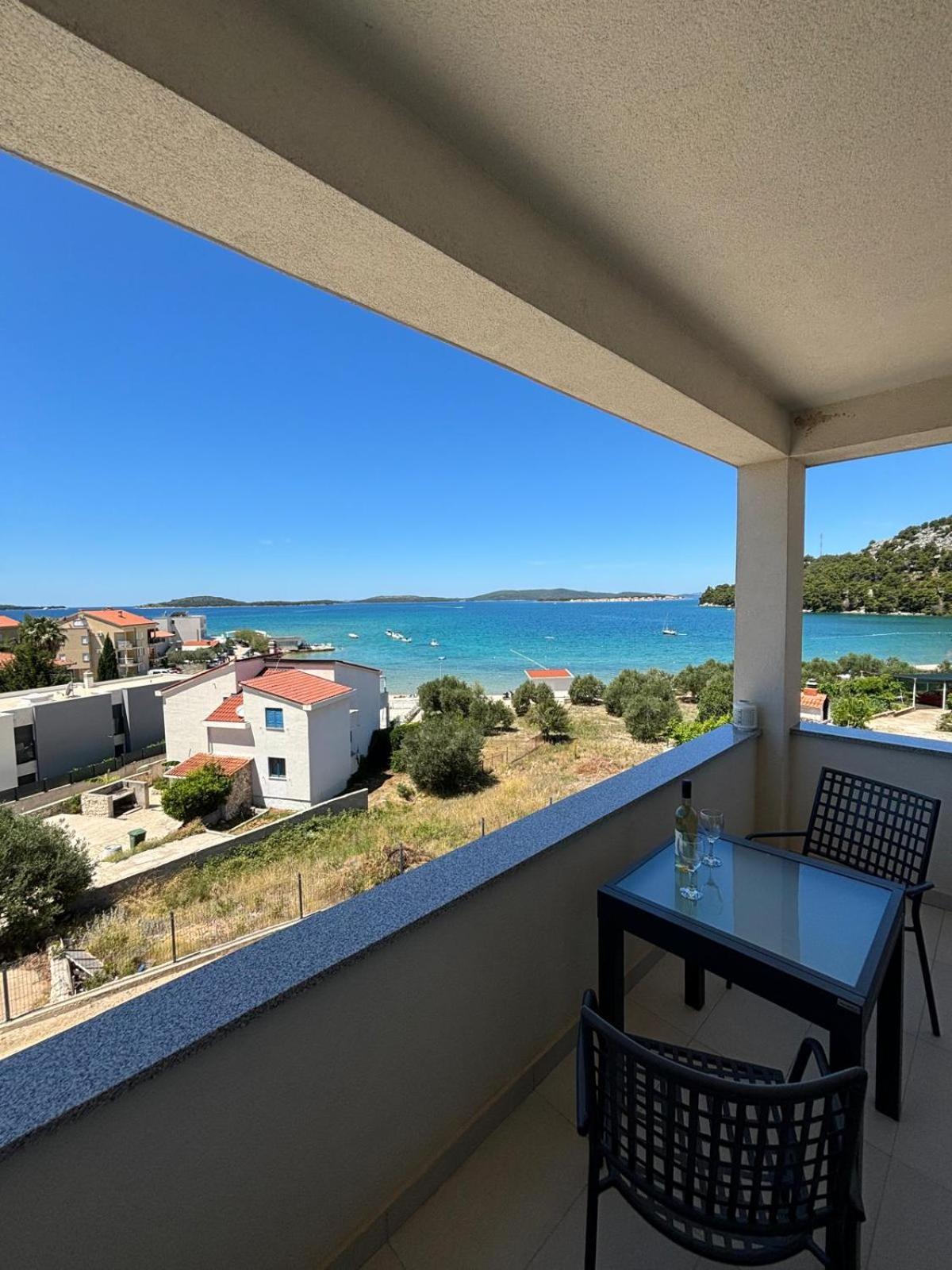 Sea View Apartments Zaboric Luaran gambar